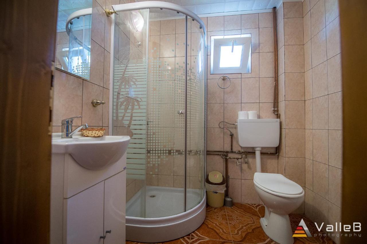 Cabana Ghetari ภายนอก รูปภาพ